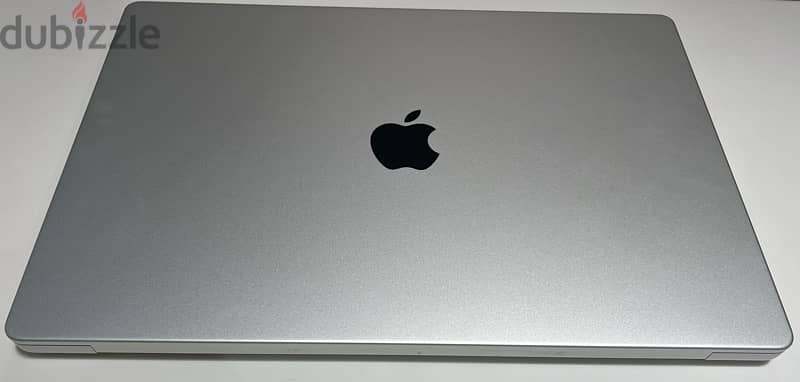 macbook pro 16 inch m2 max 7