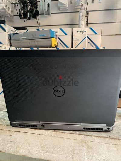 Dell precision 7510 بحالة الزيرو