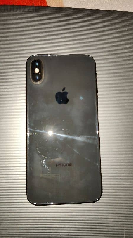 iphone xs 256 مقفول ايكلاود 1