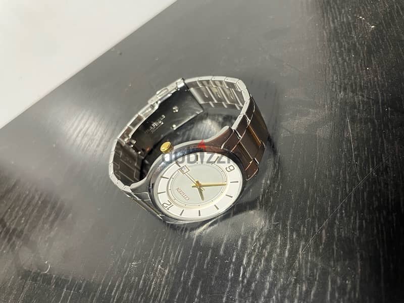 Citizen Two Tone Elegant Men’s Watch 3