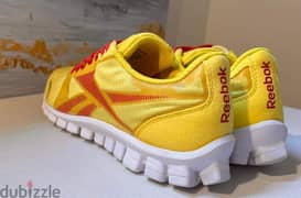 كوتشي Reebok اورجينال مقاس 38.5 جديد وارد من الخارج 0