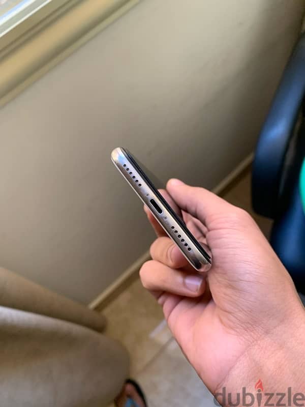 iPhone X 64G للبيع او للبدل 5