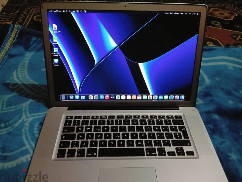 MacBook Pro core i7 1