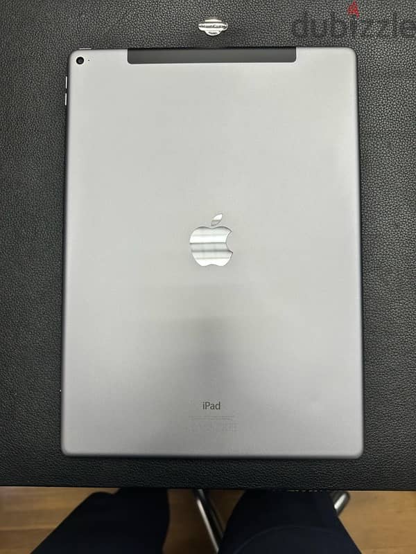 iPad Pro wifi+cellular 1st gen 0