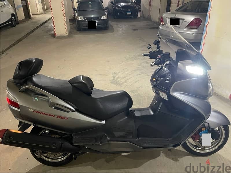 Suzuki Burgman 650 CC Standard 2006 4