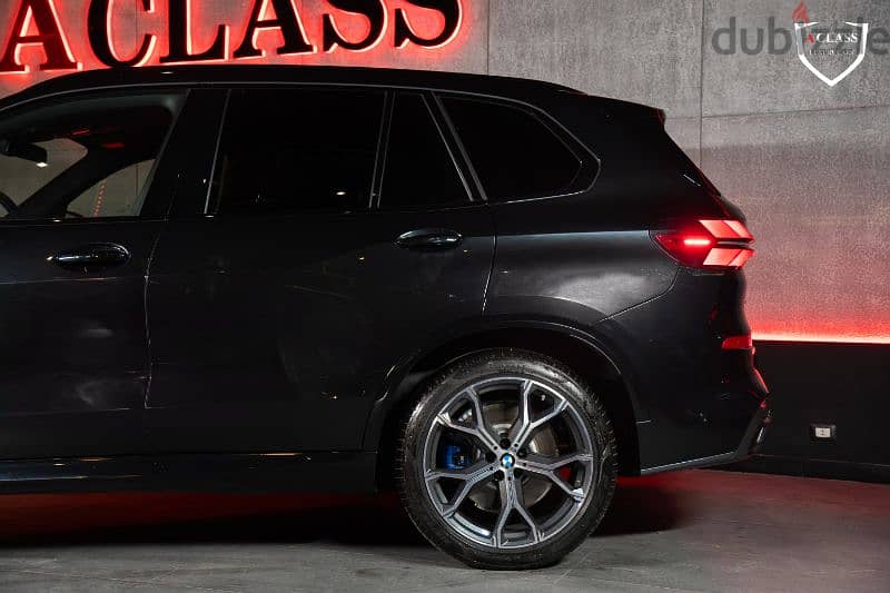 BMW X5 M60i 2024 8