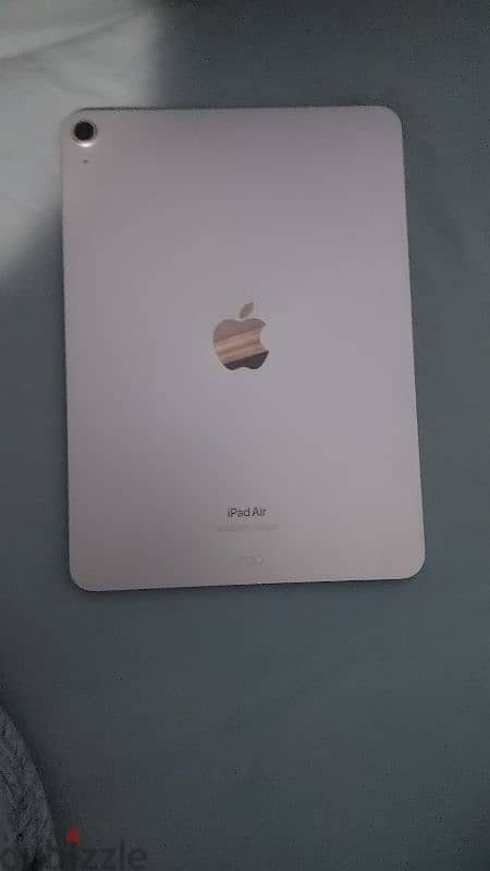 ipad air 5 64 GB لون مميز جدا 3