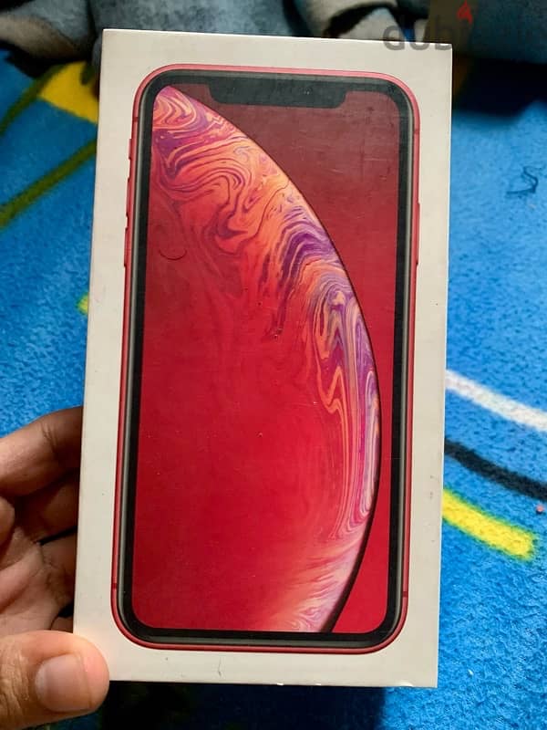 iphone XR (red) 4