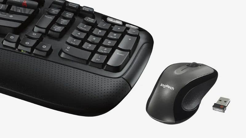 Logitech WIRELESS WAVE COMBO MK550 1