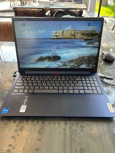 Lenovo IdeaPad 12th gen 512 SSD 8 Ram