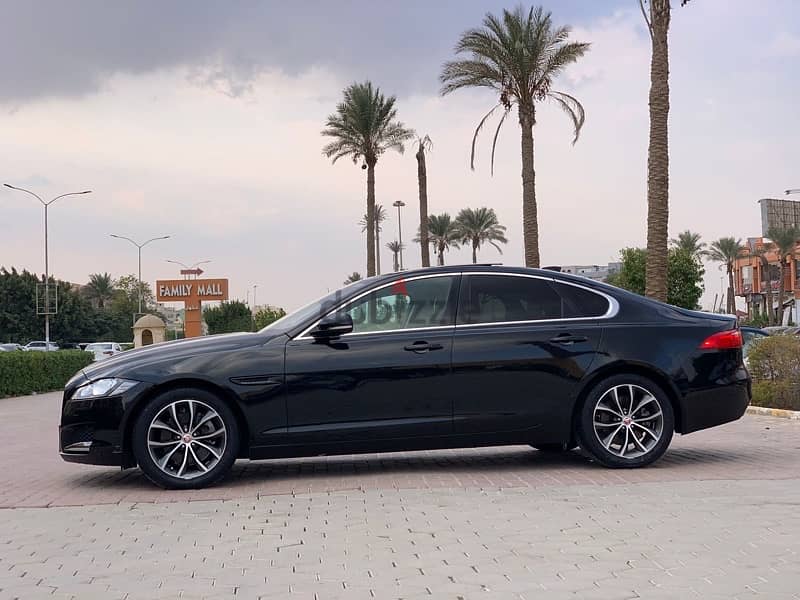 جاكوار إكس إف 2020/Jaguar Xf 1