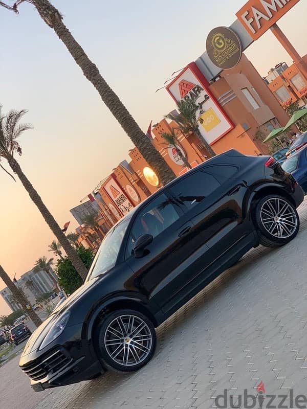 بورشه كايين 2023/Porsche Cayenne S SUV 5