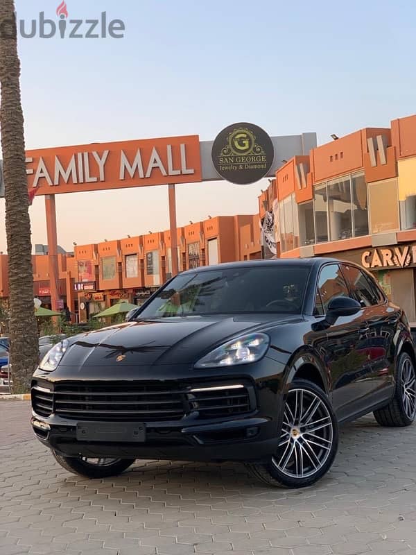 بورشه كايين 2023/Porsche Cayenne S SUV 9