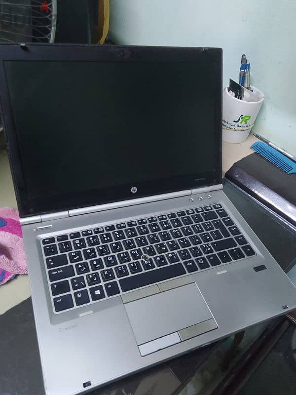 HP ELITEBOOK 8470P 1