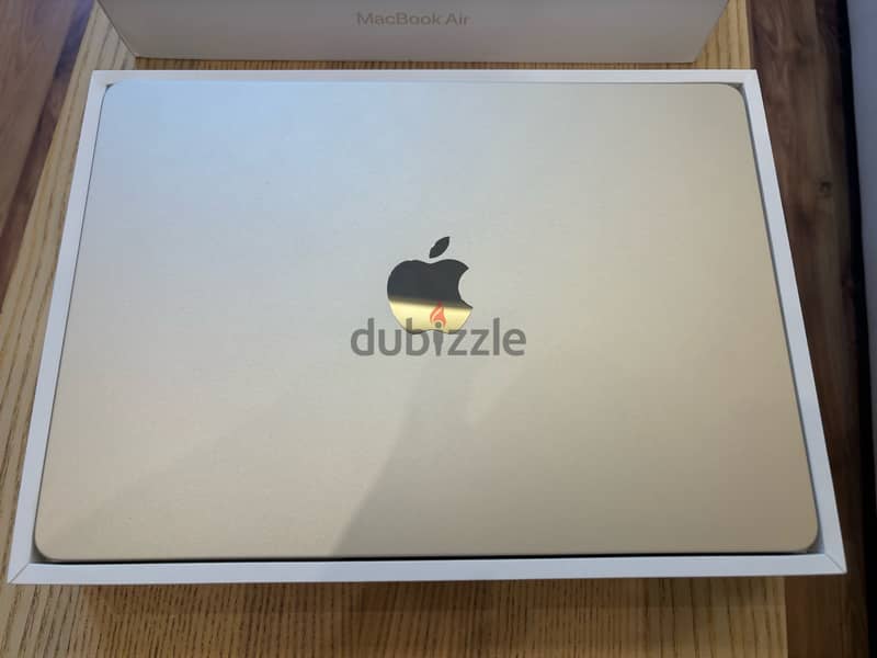 Apple 2022 MacBook Air laptop with M2 chip (Brand new) 2