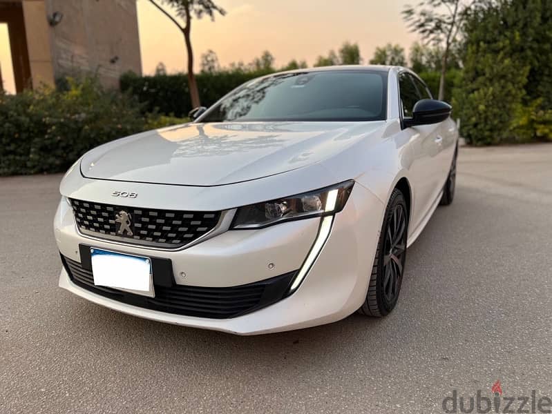 Peugeot 508 2020 getline red interior 3