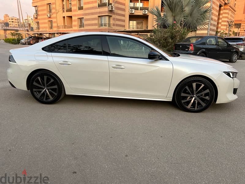 Peugeot 508 2020 getline red interior 6