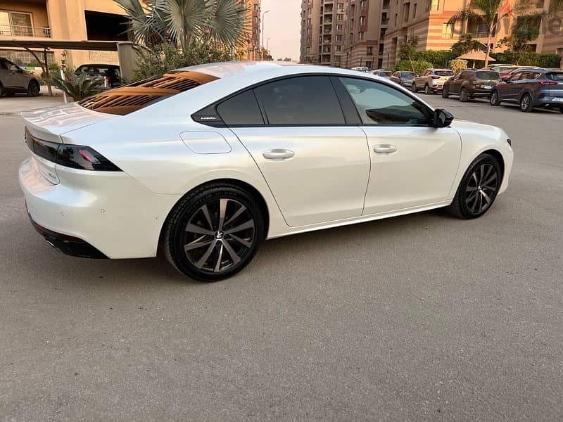 Peugeot 508 2020 getline red interior 8