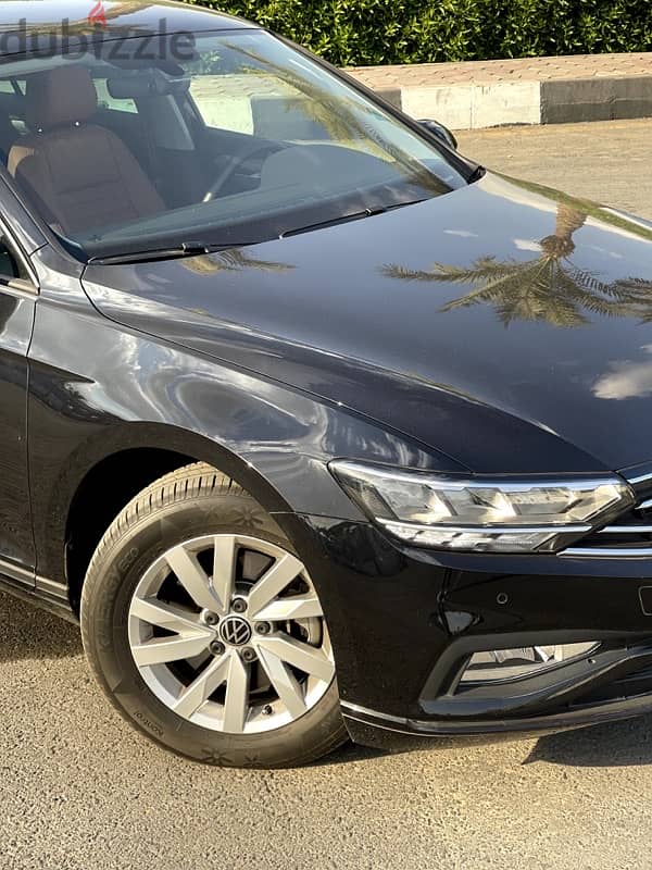 Volkswagen Passat 2022 trend line like new 5 K only 13