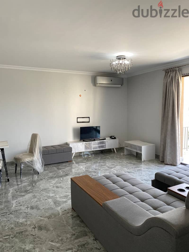 Apartment للايجار بسعر حصري جدا في ايستاون سوديك  Eastown التجمع 4