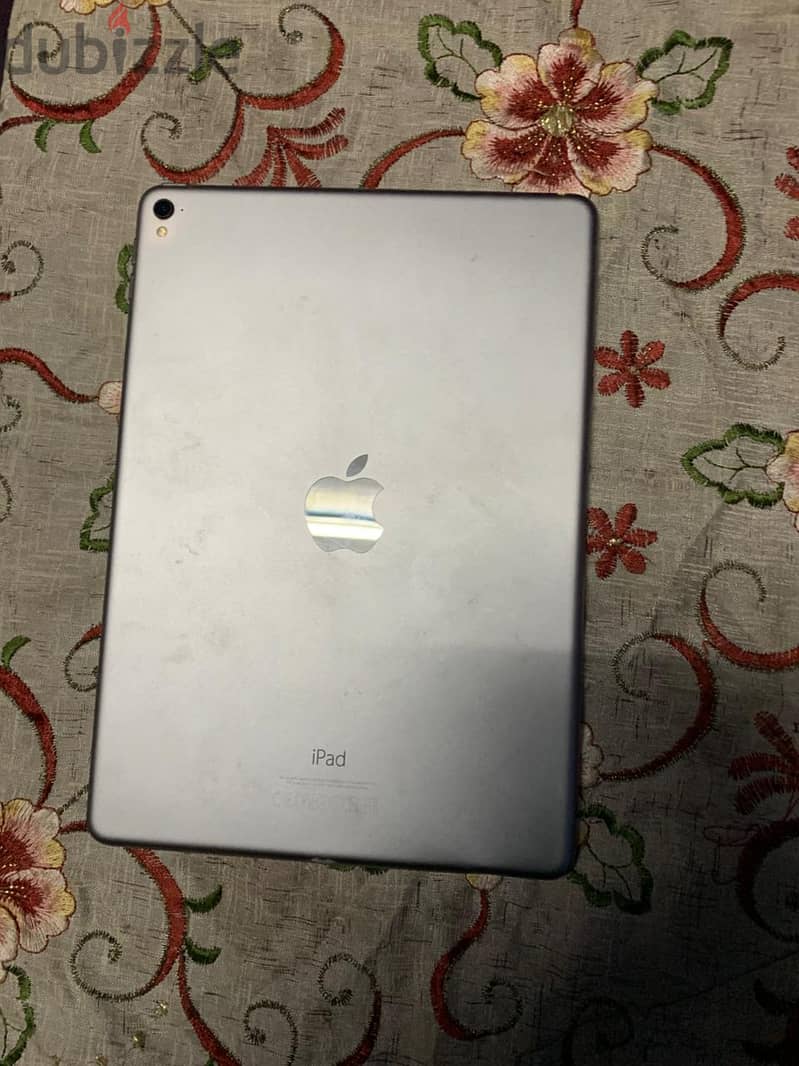 Ipad pro 2017 (5th generation) 128G 9.7inch 84% battery 3