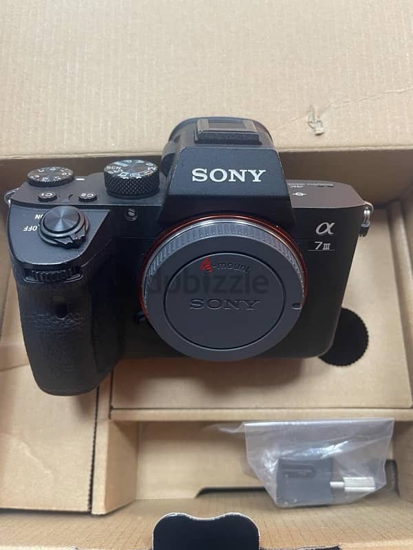 sony a7iii uead like new 0