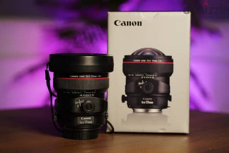 Canon TS-E 17mm f/4L Tilt-Shift lens