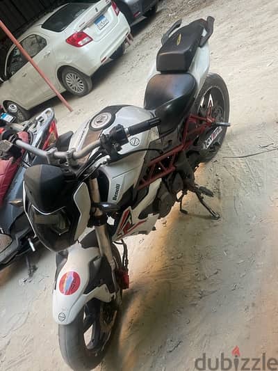 benelli tnt 150cc