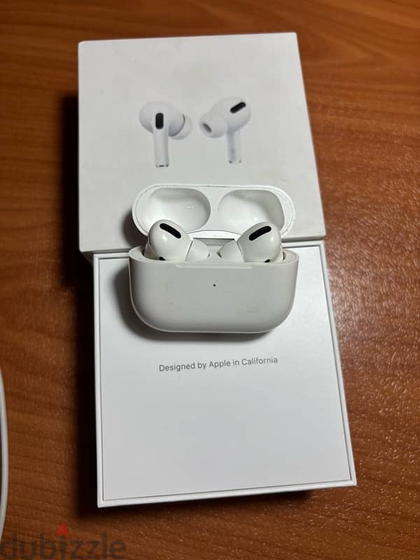 air pods pro 1st 1