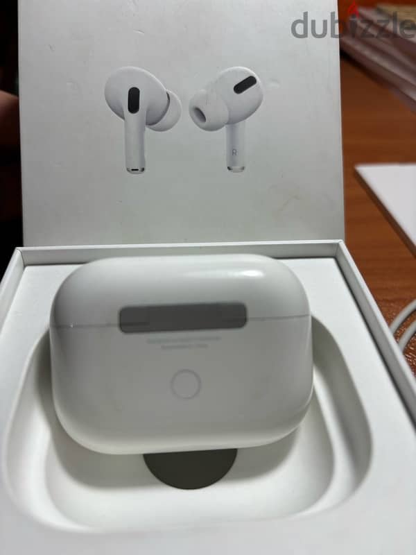 air pods pro 1st 2