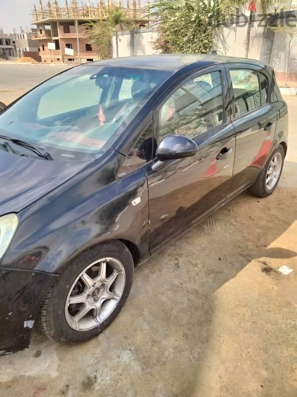 Opel Corsa 2010 1