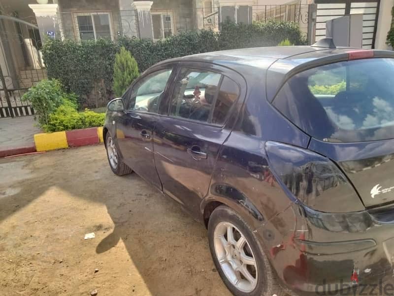 Opel Corsa 2010 3