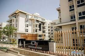 شقه كورنر بجاردن - ريسيل - Mountain View Icity October - استلام سنه