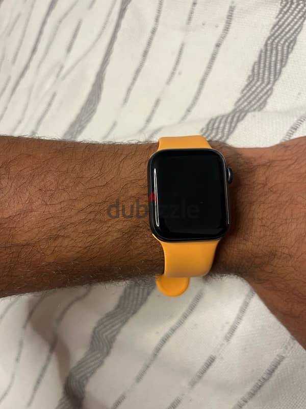 Apple watch se 40mm (2nd gen) 4