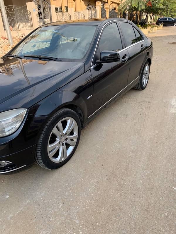 Mercedes-Benz C250 2010 Avantgarde 1