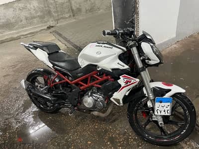 benelli tnt 150cc