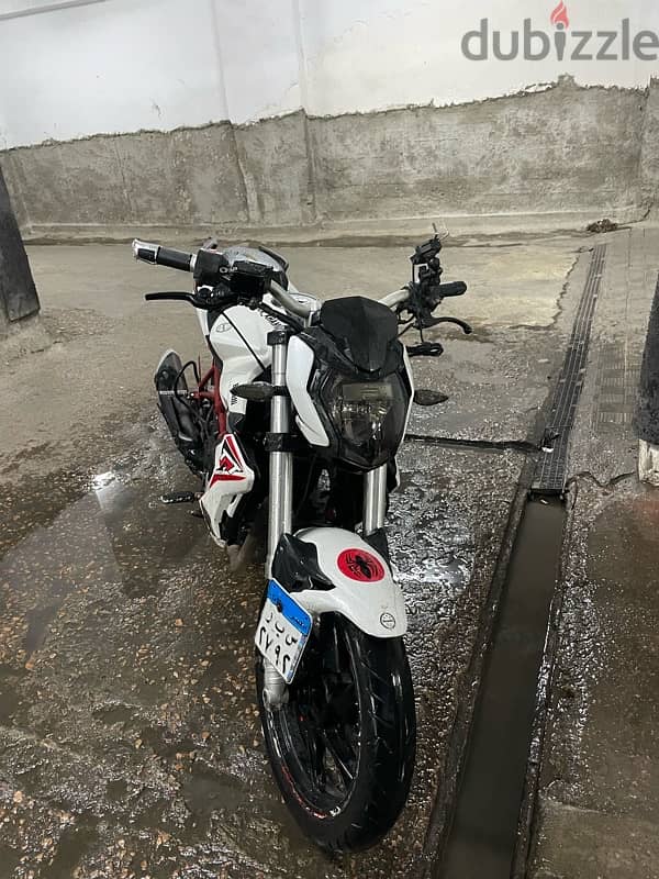 benelli tnt 150cc 4