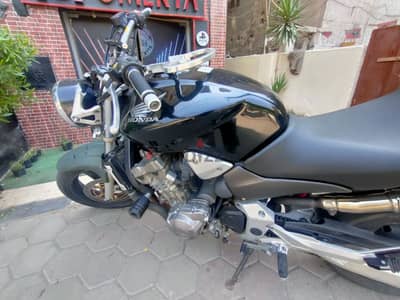 Honda hornet 900