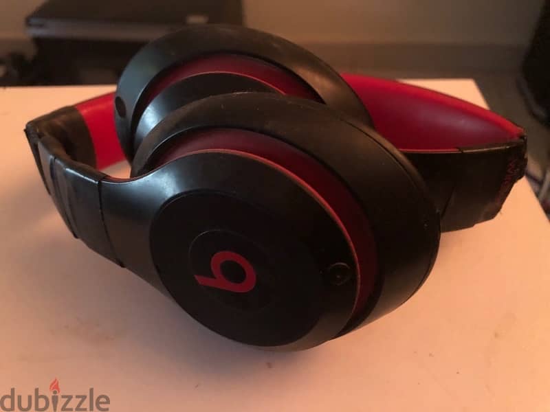 قطع غيار beats stuio 3 1