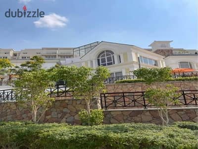 Villa 215 m in Mountain View iCity with roof very Prime Location