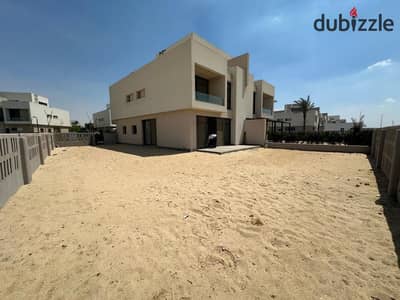 Twin house for rent in Al Burouj Compound, ultra super deluxe finishing - prime location - first residence