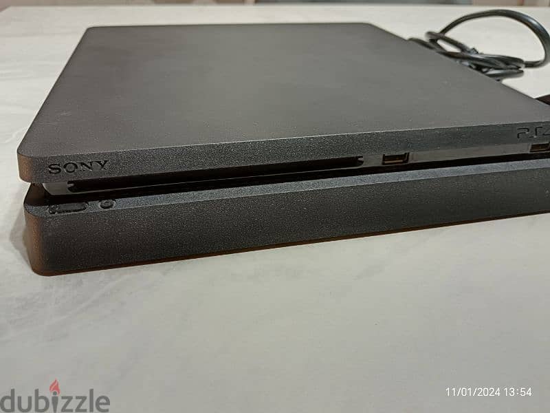 ps4 slim 500gb بلاستيشن ٤ 1