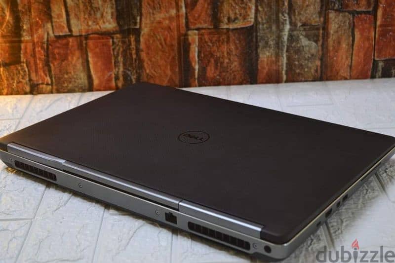 dell precision 7720 اقرا الوصف جيدا 3