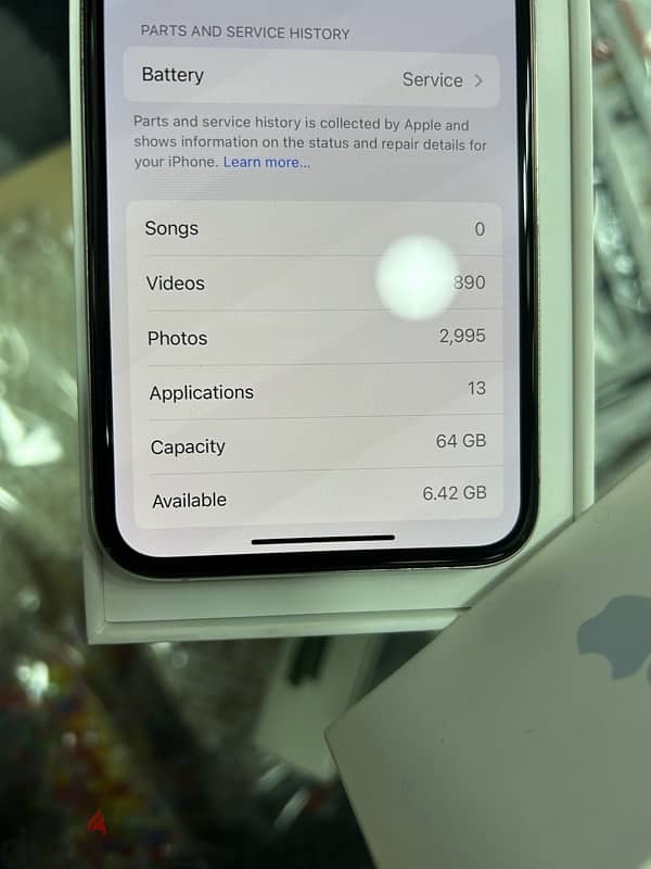 I phone  xs حاله نضيفه جدا متفتحش بالعلبه بتاعتوا 4