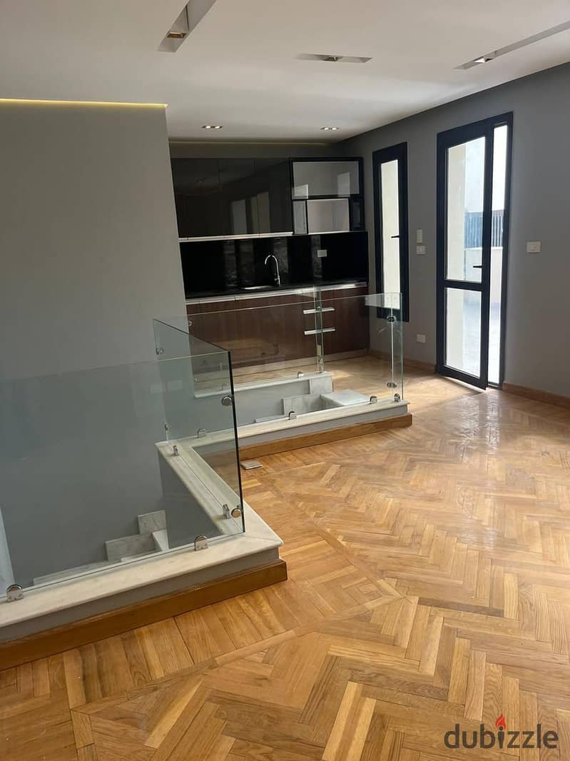 تريبلكس 4 غرف نصف مفروش بالاجهزه للإيجار في ايستاون التجمع الخامس   Triplex rent Eastown 1