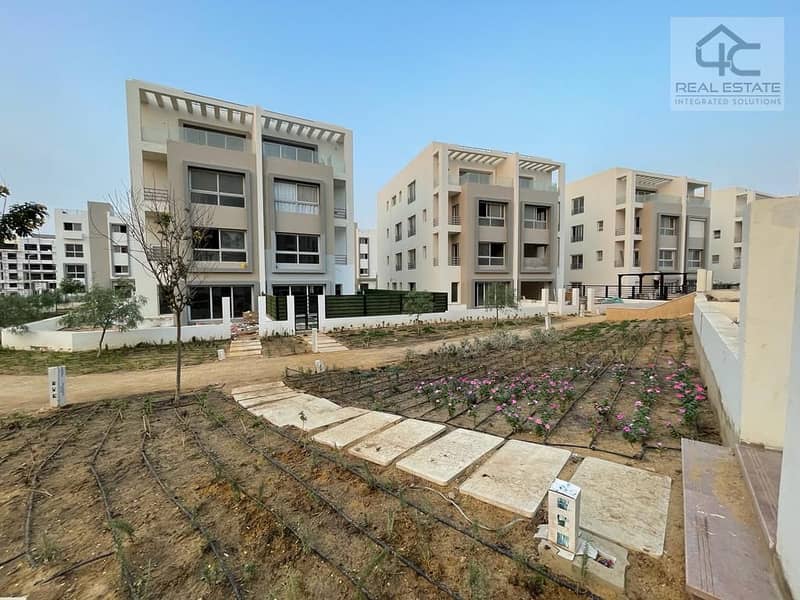 Dp9 Duplex 275 m 3 bedrooms in Garden Residence for Sale in Hyde Park New Cairo 0