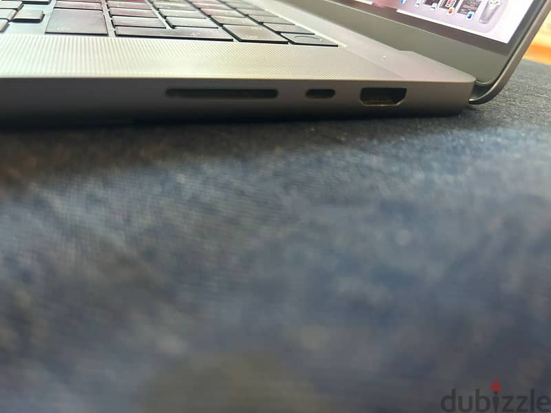 Macbook Pro M2 Max 16-inch 3