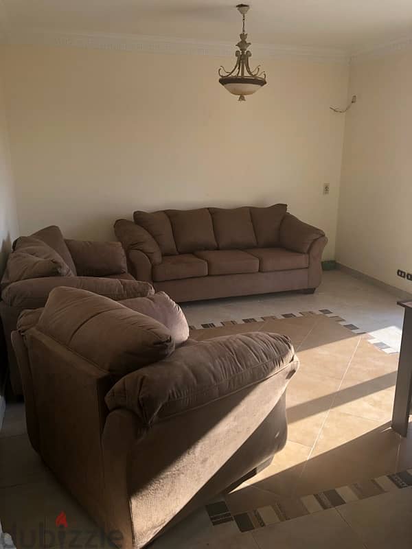 used hubs furniture sofa set طقم كنب 4