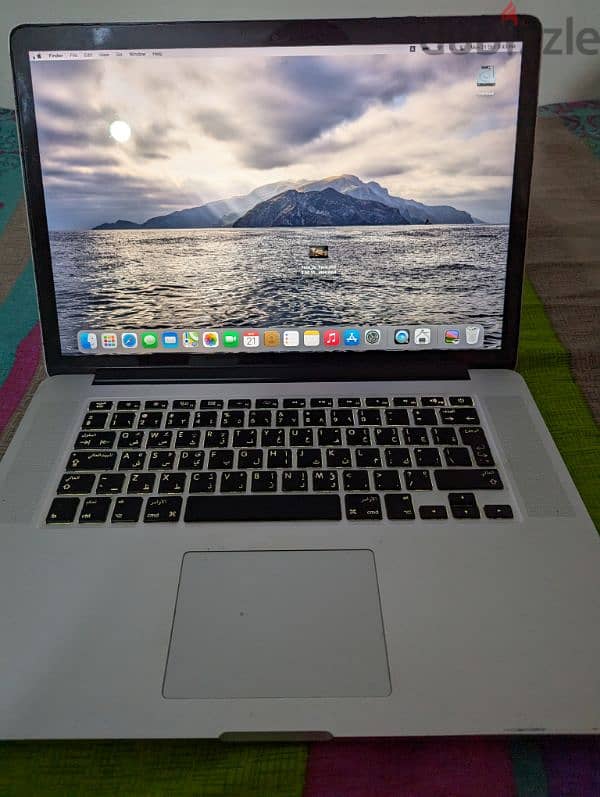 MacBook pro 15 inch 0