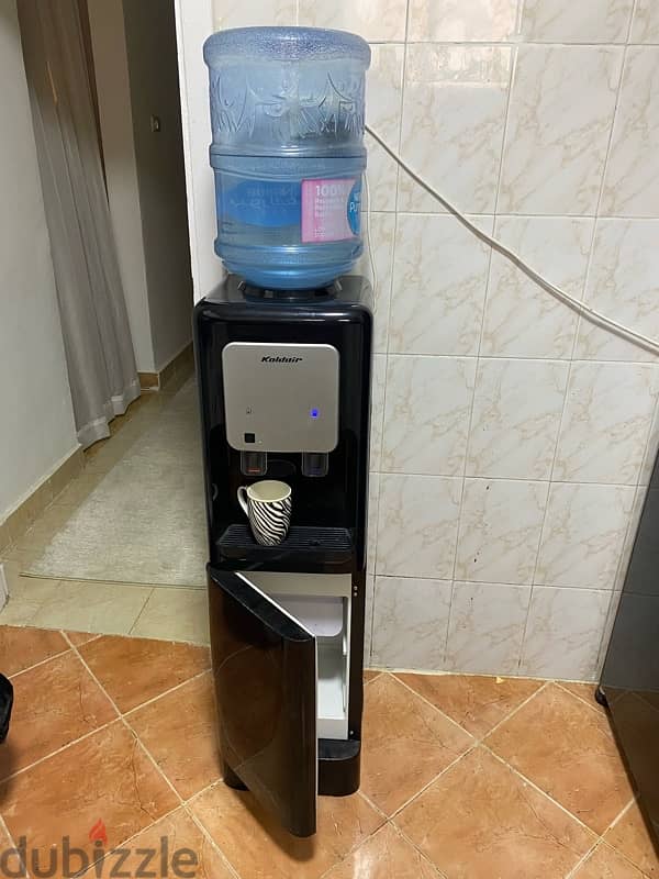 مبرد مياه استعمال ١٠ شهور بحاله الزيروwater dispenser 1